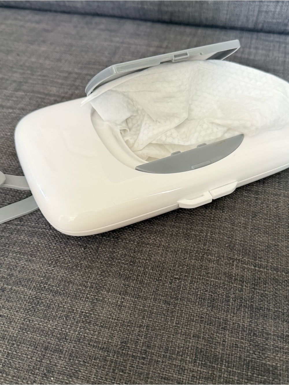 OXO Tot On-The-Go Wipes Dispenser - Picture 2 of 4